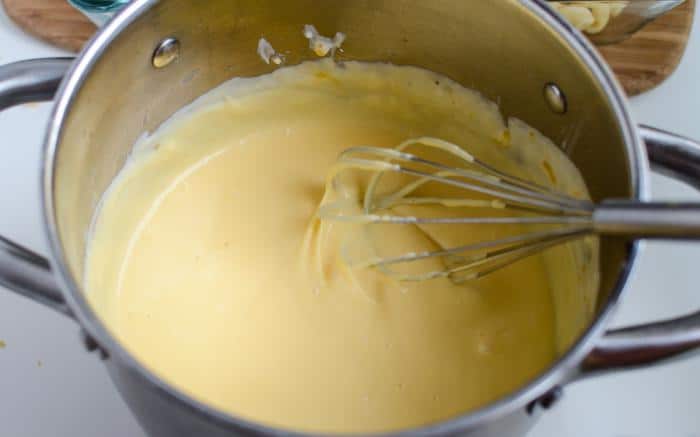 Универсальные молочные соусы и способы их приготовления