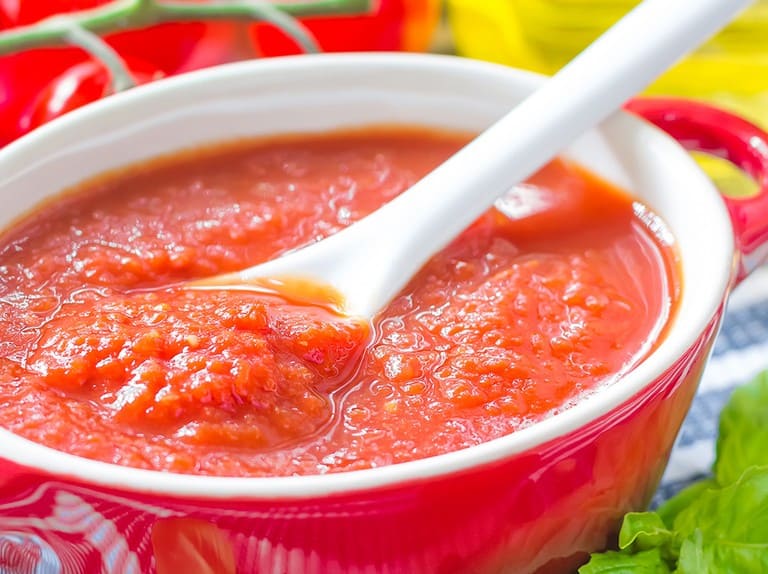 Вкусно и полезно: 4 простых и интересных рецепта кетчупа с крахмалом