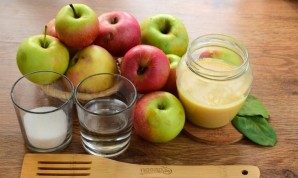Домашнее яблочное пюре "Неженка" со сгущенкой: варианты приготовления