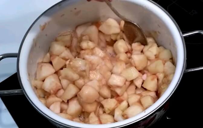 Яблочное пюре со сгущенкой на зиму - ТОП-10 лучших рецептов
