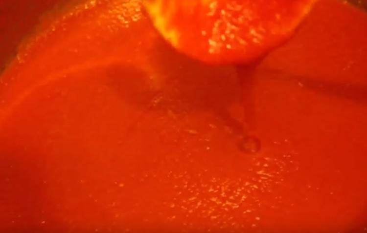 рецепт томатного кетчупа с яблоками и чесноком