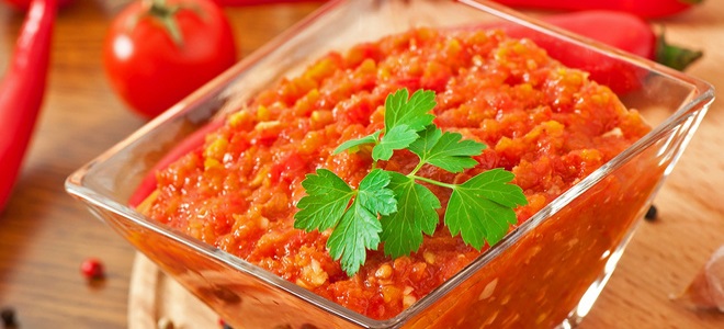 Подборка рецептов кабачковой аджики с томатной пастой