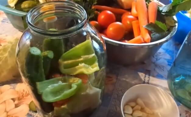 Как вкусно замариновать овощи на зиму