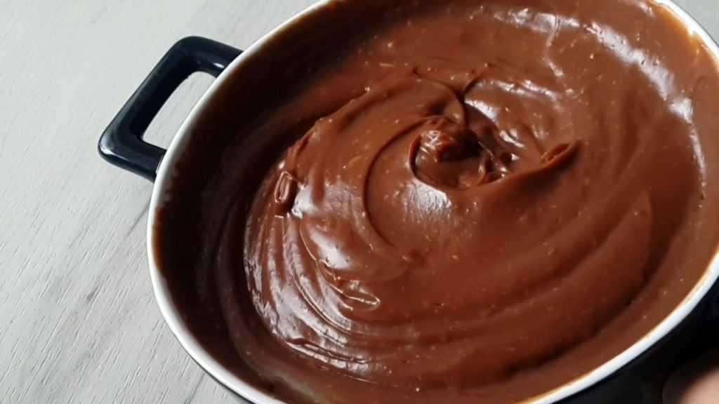 Готовим вкусный шоколадный заварной крем по проверенным рецептам