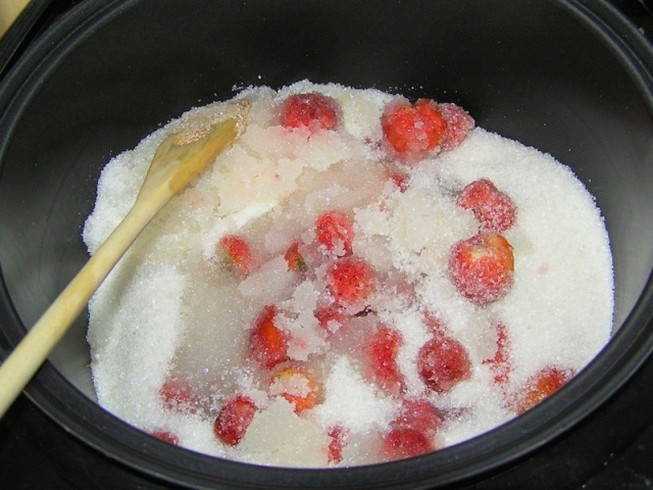Сладкое и ароматное: рецепты варенья из замороженной клубники