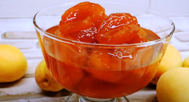 Сладкое удовольствие: рецепты абрикосового варенья без косточек на зиму