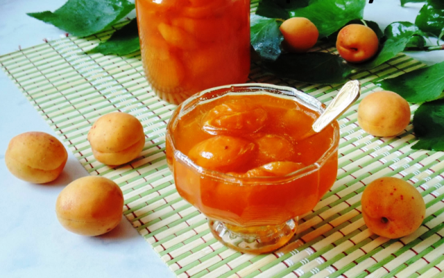 Сладкое удовольствие: рецепты абрикосового варенья без косточек на зиму