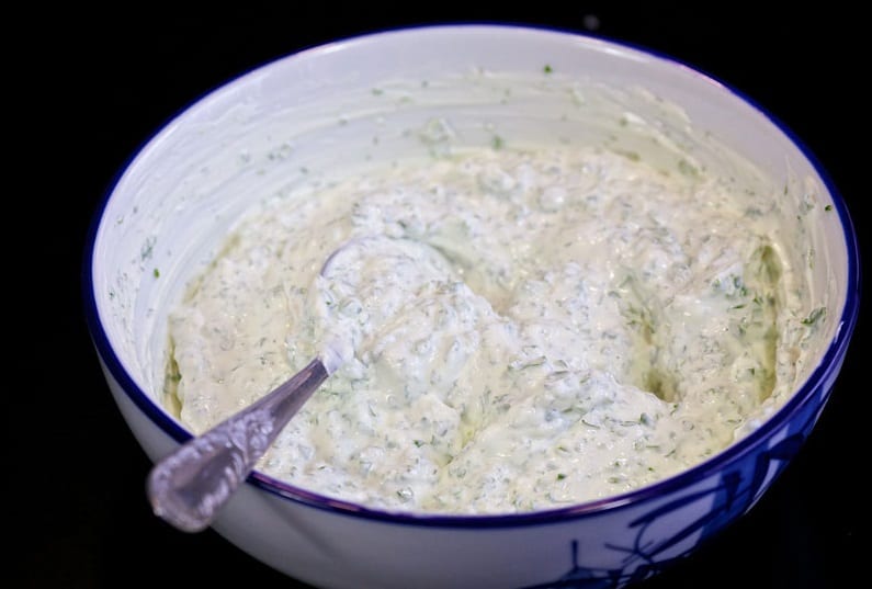 sour cream garlic dip step6