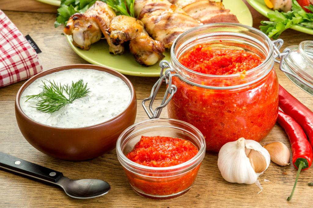 8 рецептов острых томатных соусов, чтобы зимнее меню стало ярким и бодрящим