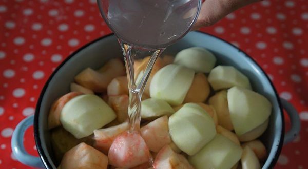 Яблочное пюре - 8 простейших рецептов на зиму