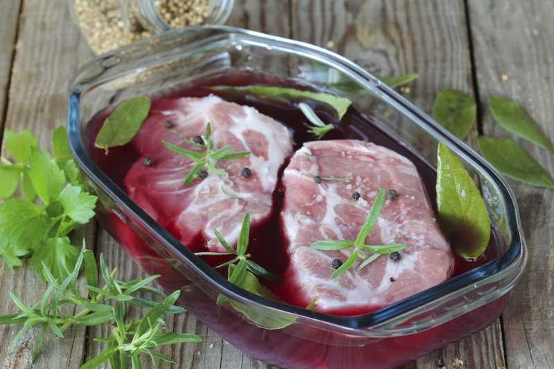 12 лучших рецептов маринадов для стейка из свинины