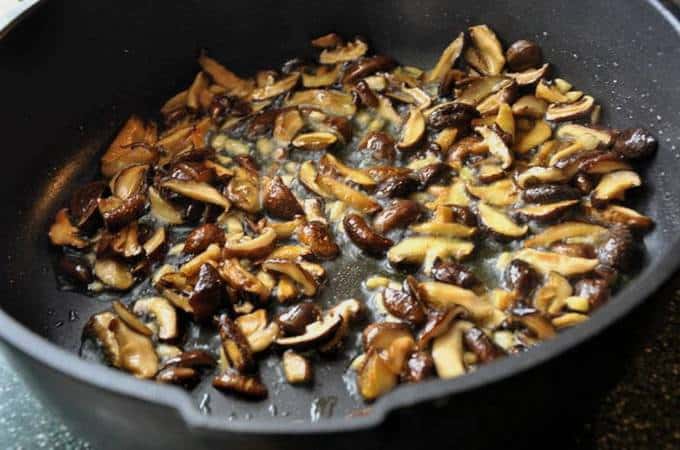 Китайский соус с грибами шиитаке - 2 лучших варианта