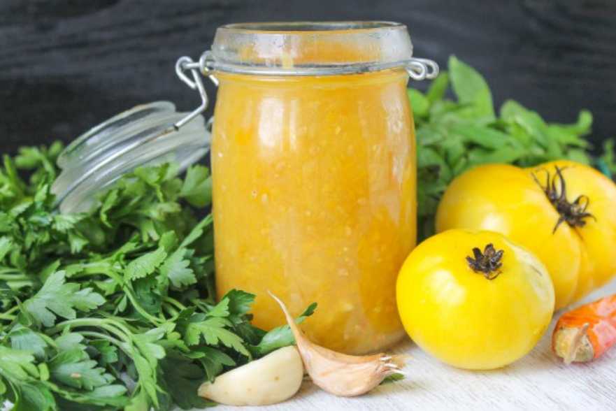 Лучшие рецепты аджики из желтых помидоров
