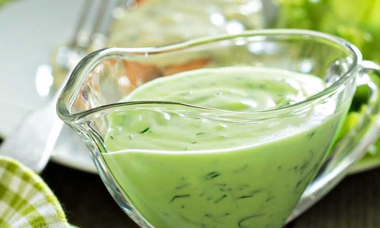 Соус с зеленым луком: готовим по разным рецептам