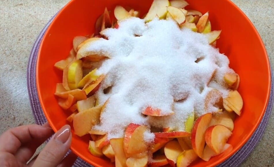 Самые вкусные рецепты яблочного варенья с лимоном на зиму